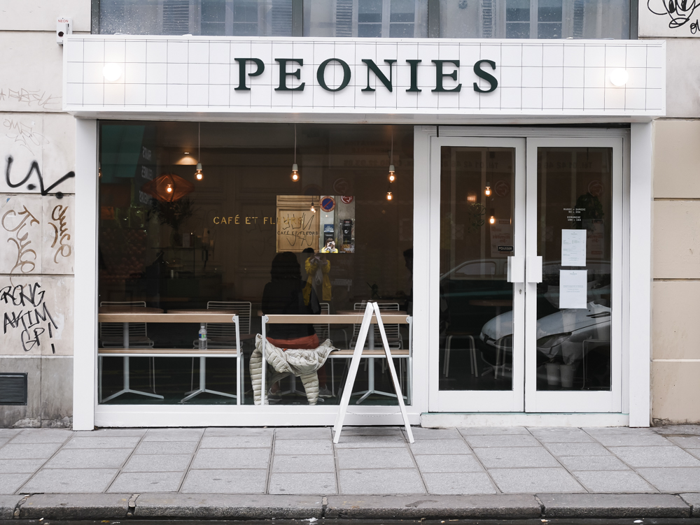 peonies-cafe-fleuriste-paris-lili-in-wonderland-21