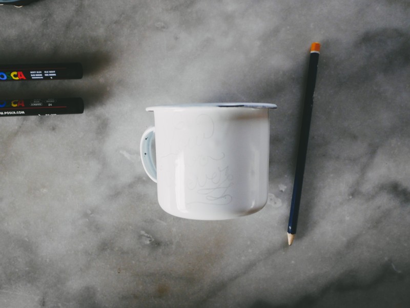 DIY mugs en émail personnalisés pour jacinthes
