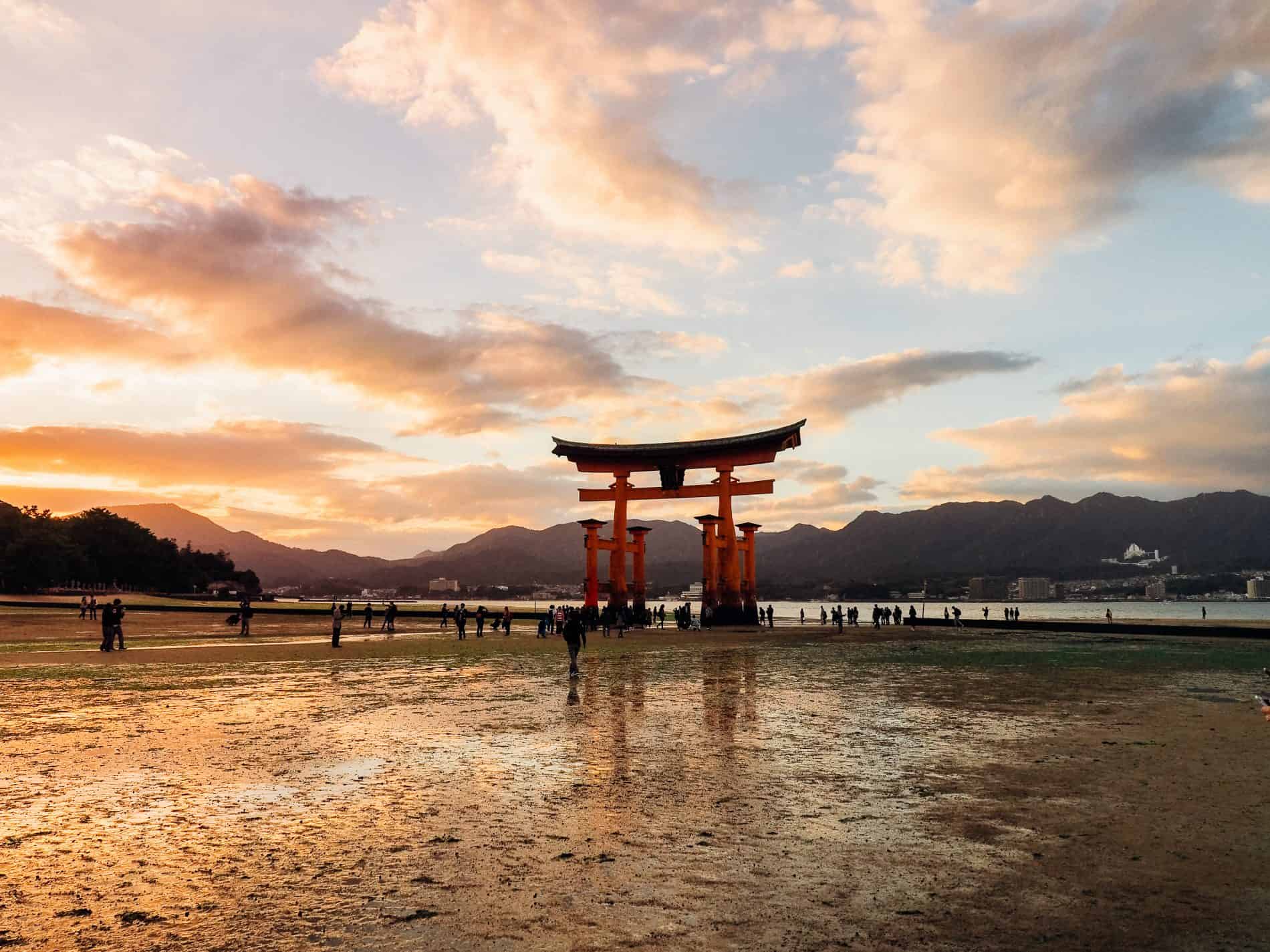 visiter miyajima ile Hiroshima torii voyage japon blog lili in Wonderland